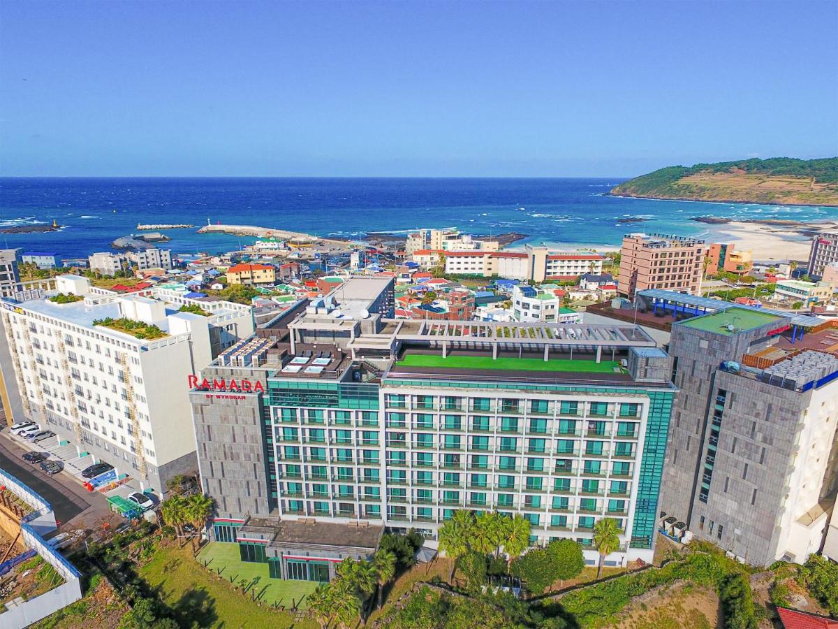 Ramada By Wyndham Jeju Hamdeok Hotell Eksteriør bilde