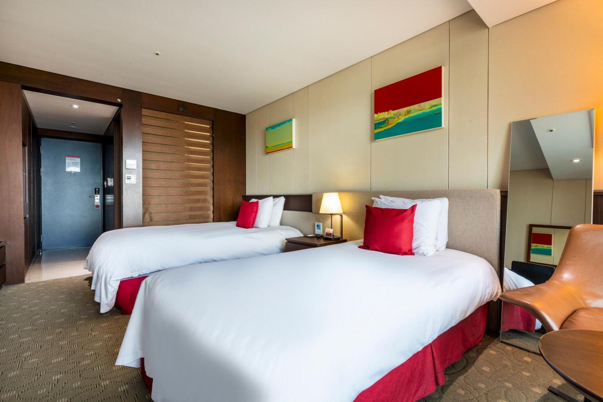 Ramada By Wyndham Jeju Hamdeok Hotell Eksteriør bilde