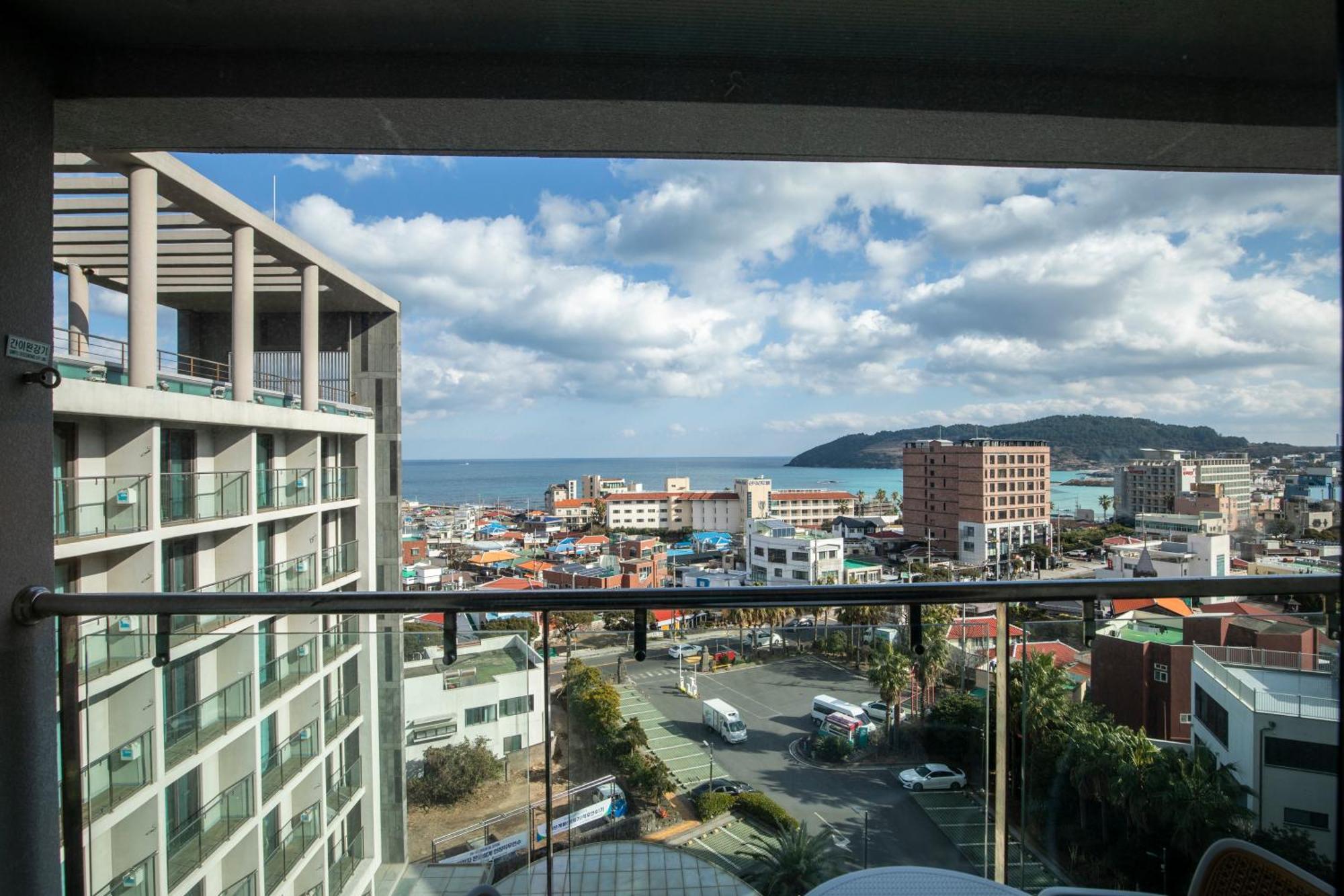 Ramada By Wyndham Jeju Hamdeok Hotell Eksteriør bilde