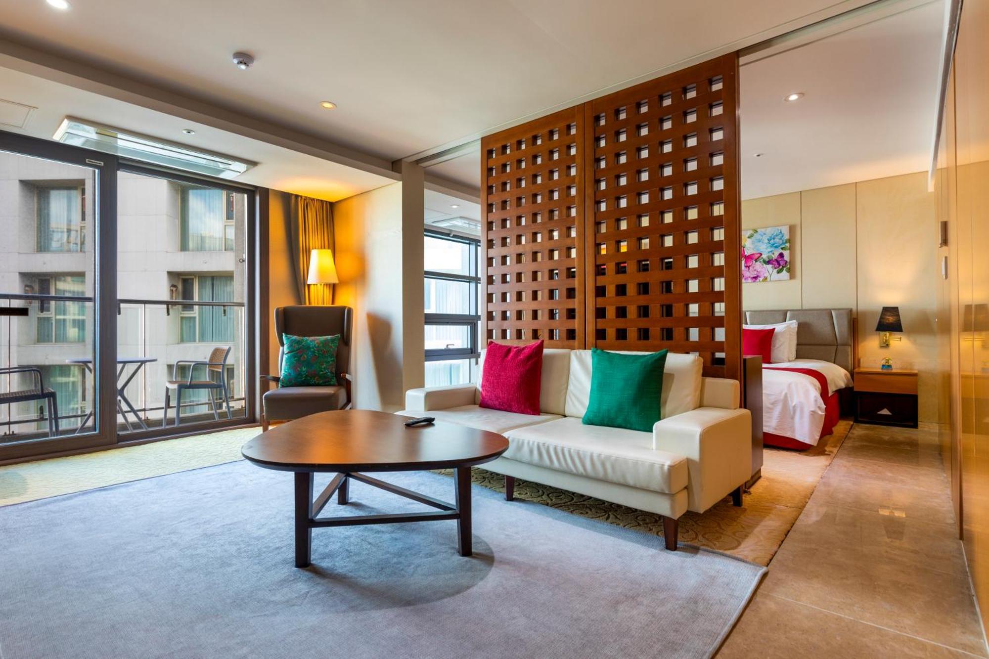Ramada By Wyndham Jeju Hamdeok Hotell Eksteriør bilde