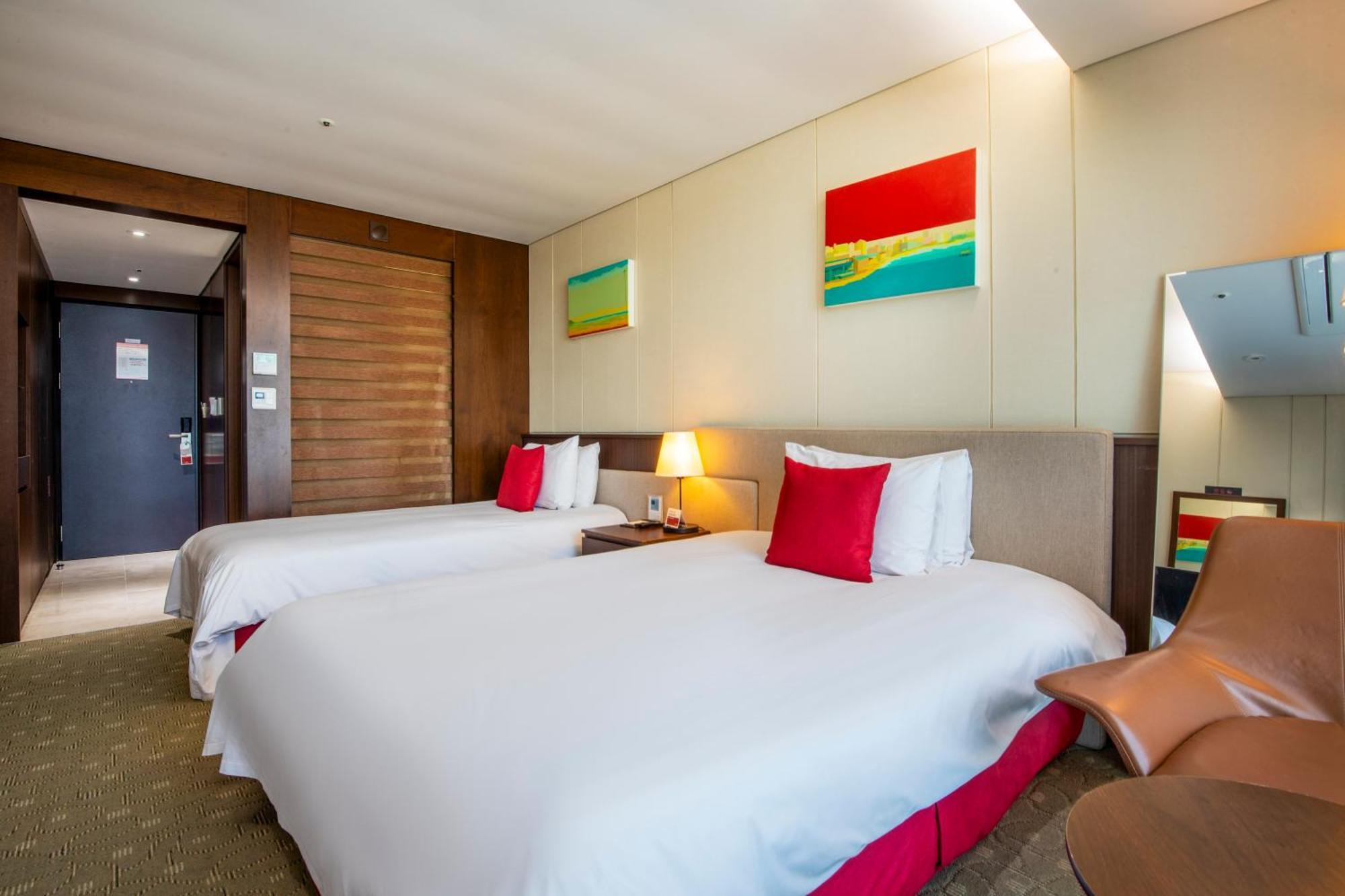 Ramada By Wyndham Jeju Hamdeok Hotell Eksteriør bilde