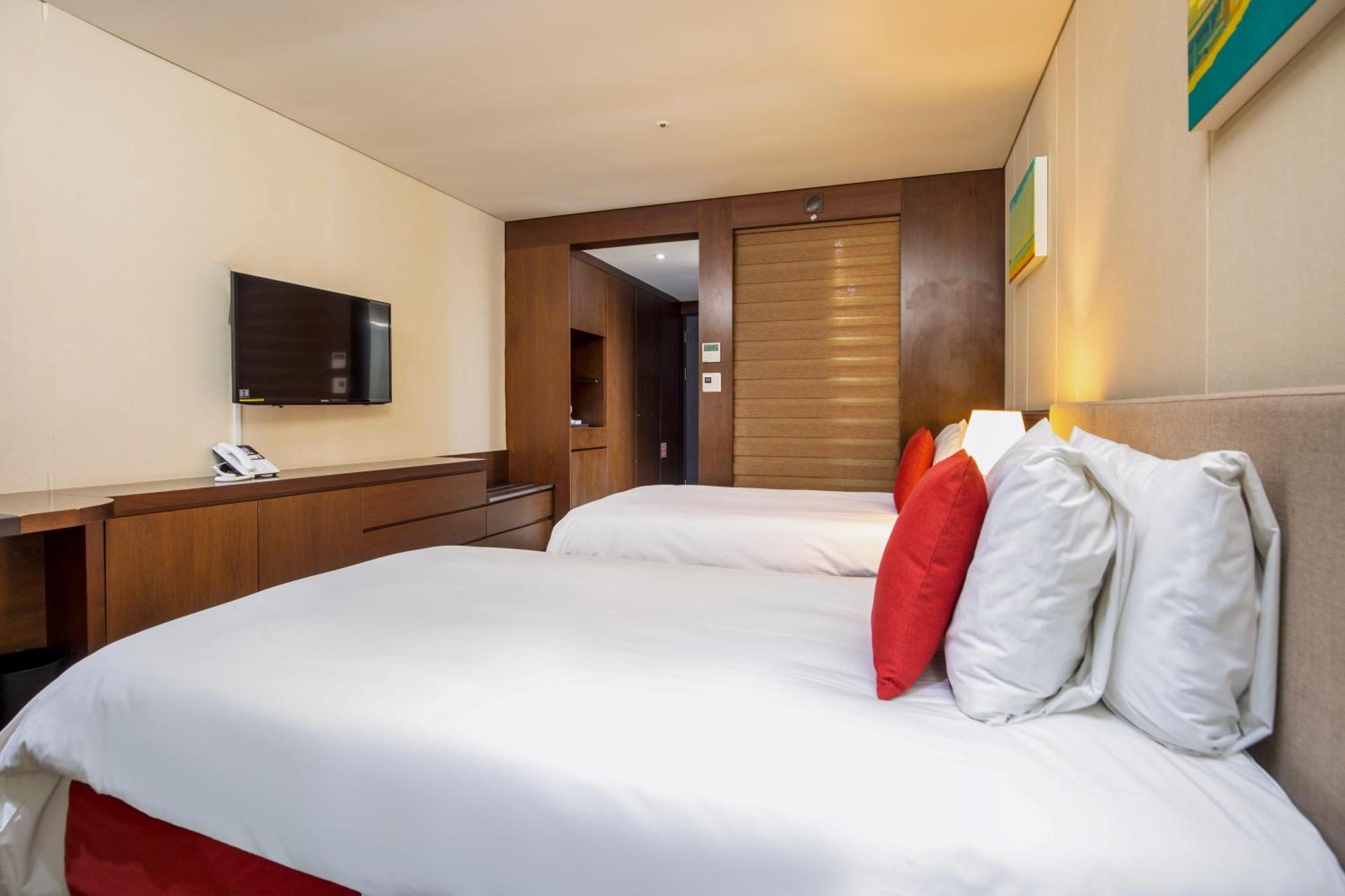 Ramada By Wyndham Jeju Hamdeok Hotell Eksteriør bilde