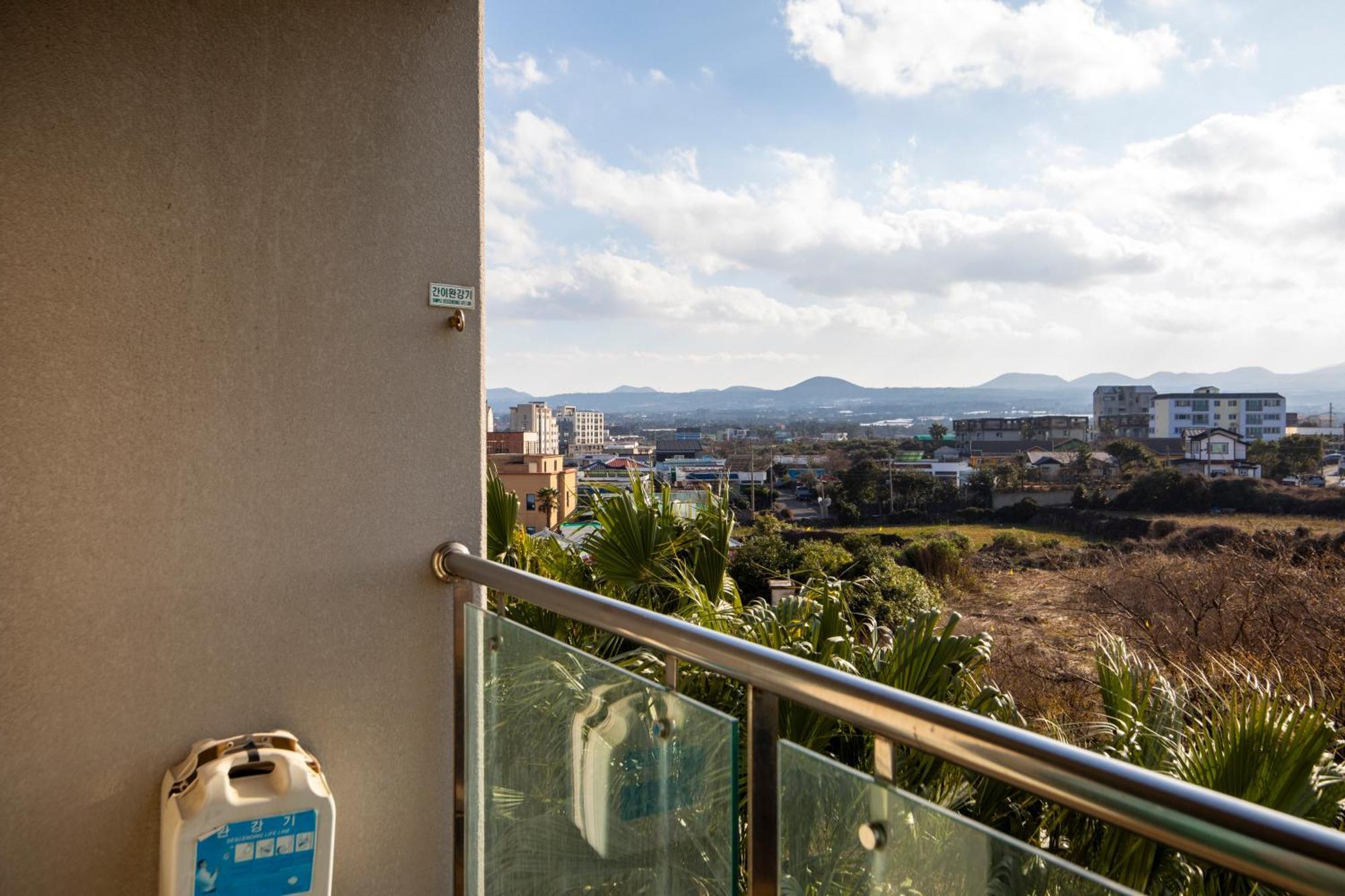 Ramada By Wyndham Jeju Hamdeok Hotell Eksteriør bilde